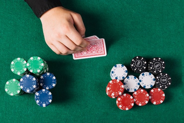Bagan tingkat loyalitas maxwin888 menampilkan manfaat progresif dari Member hingga Diamond